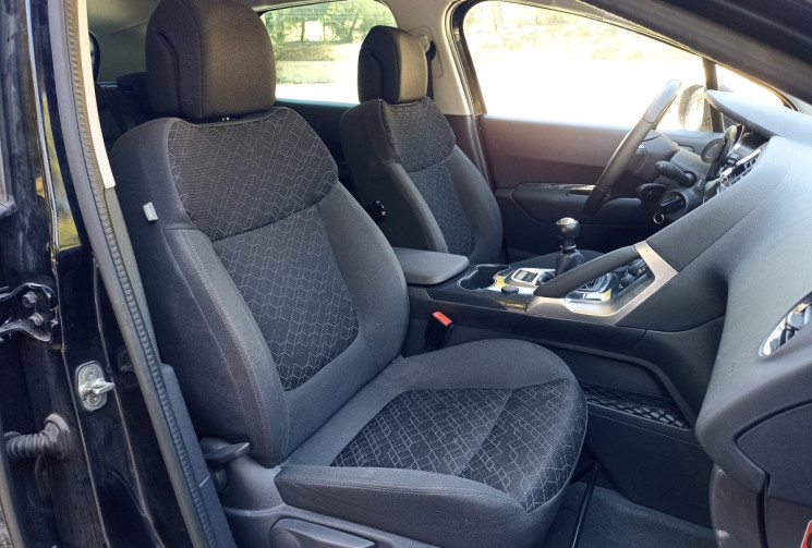 Peugeot 3008 1.6 Hdi 115ch Style - Suivi complet Peugeot - Distrib à jour.