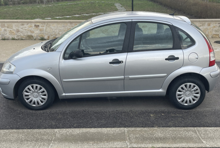Citroën C3 1.4 HDI 70 / CONFORT / REGULATEUR DE VITESSE / FAIBLE KILOMETRAGE