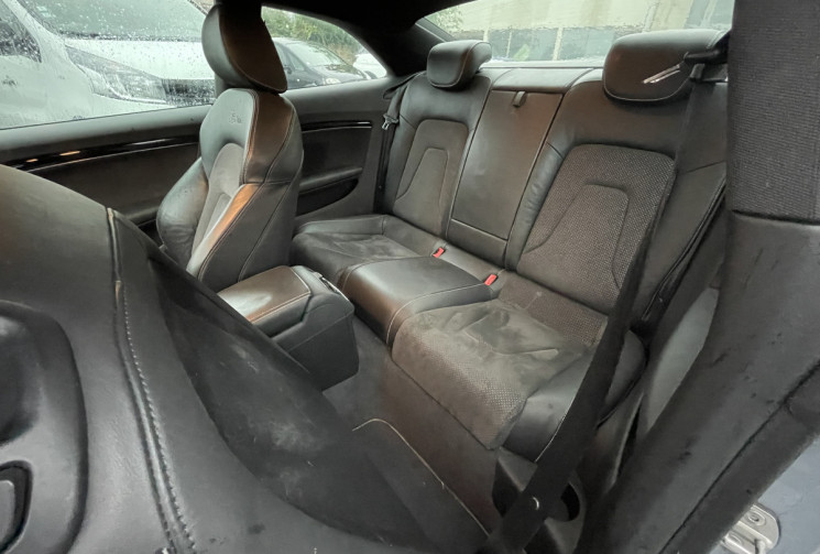 Audi A5 V6 3.0 TDI / 240 CH / S LINE