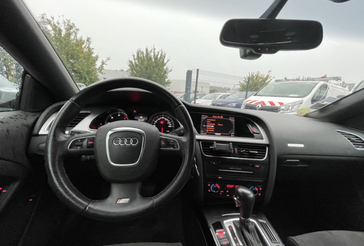 Audi A5 V6 3.0 TDI / 240 CH / S LINE