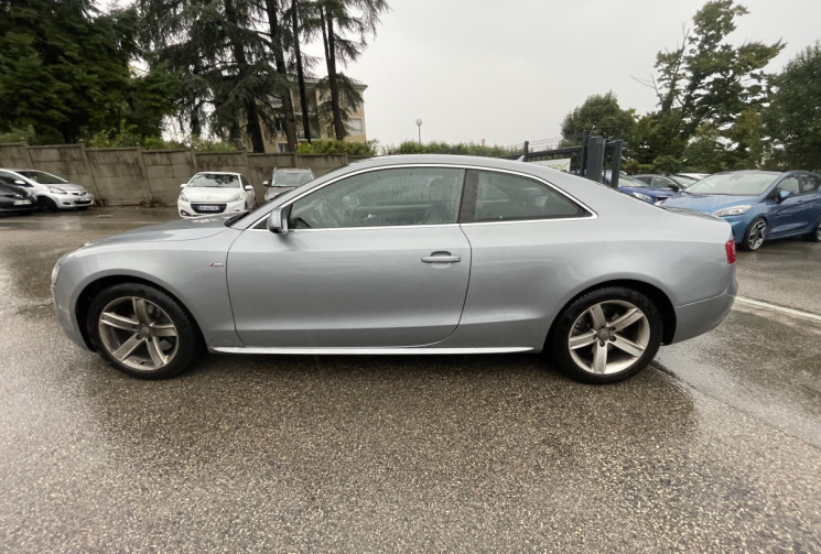 Audi A5 V6 3.0 TDI / 240 CH / S LINE