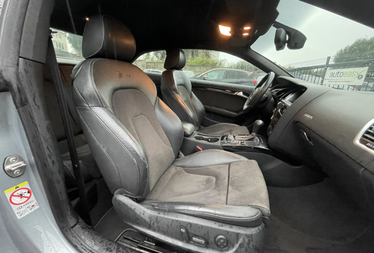 Audi A5 V6 3.0 TDI / 240 CH / S LINE