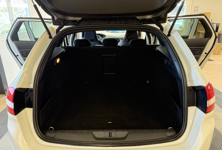 Peugeot 308 SW PHASE 2 1.2 THP PURETECH 130 GT LINE