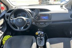 Toyota Yaris III (2) HYBRID 100H DESIGN 5P * ENTRETIEN TOYOTA * BATTERIE NEUVE * GPS * CAMERA