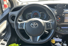 Toyota Yaris III (2) HYBRID 100H DESIGN 5P * ENTRETIEN TOYOTA * BATTERIE NEUVE * GPS * CAMERA
