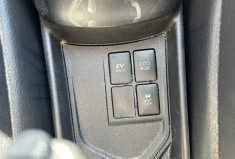 Toyota Yaris III (2) HYBRID 100H DESIGN 5P * ENTRETIEN TOYOTA * BATTERIE NEUVE * GPS * CAMERA