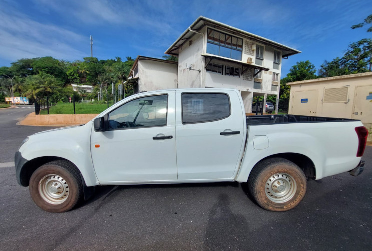 Isuzu D-MAX 2.5 TD 163 Space Satellite A/C 4x4 // Première main // Bon état