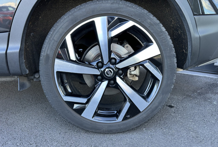 Nissan Qashqai II 1.6 DIG-T 2WD 163 cv TEKNA+ - CAMERA 360 - BOSE - TOIT PANORAMIQUE