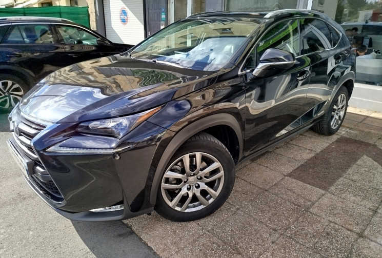 Lexus NX 300h  LUXE 2.5 VVT-i 197 AWD E-CVT 155 cv Boîte auto