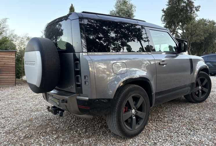 Land-Rover Defender 300