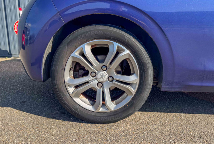 Peugeot 208 1.6 VTI 120 Allure 3P 2eme main EXCELLENT ETAT