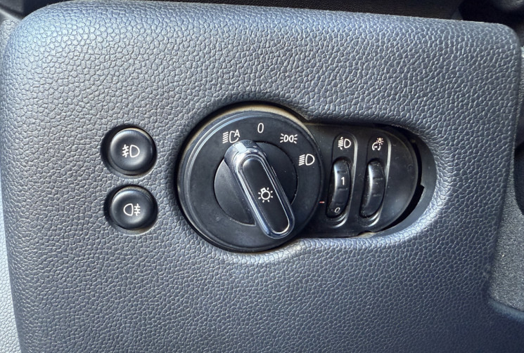 Mini MINI 5 PORTES ONE 1.2L 102 ch TOIT OUVRANT