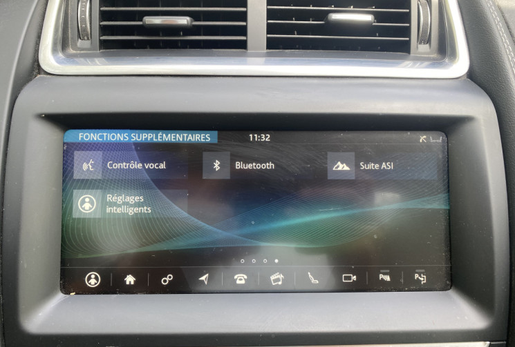 Jaguar E-Pace 2.0 D 16V AWD R-DYNAMIC SE 180 CH