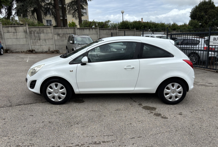 Opel Corsa 1.2 Edition 85 ch