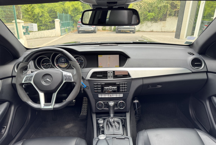Mercedes CLASSE C COUPE 63 AMG Pack Performance Plus W204 / 2e main / Entretien complet ( C63 PPP ) 