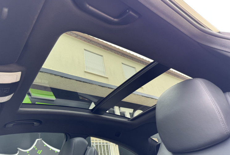 Mercedes CLASSE C COUPE 63 AMG Pack Performance Plus W204 / 2e main / Entretien complet ( C63 PPP ) 
