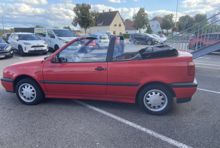 Volkswagen Golf III CABRIOLET COAST  1.8 75ch