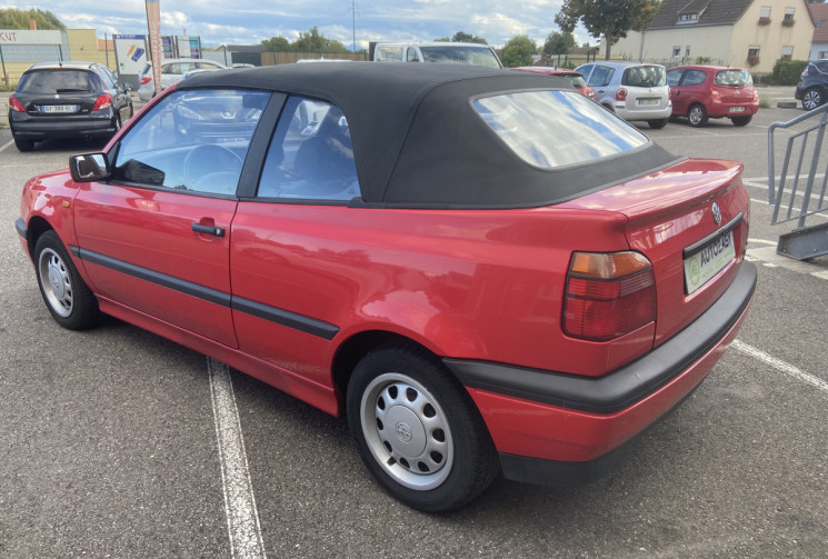 Volkswagen Golf III CABRIOLET COAST  1.8 75ch