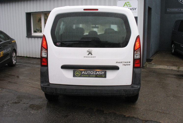 Peugeot PARTNER TEPEE  II 1.6 HDi 100 Active 48.000 km 7 PLACES  2 PORTES LATERALES 14158 HT