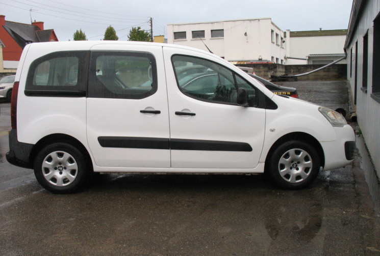 Peugeot PARTNER TEPEE  II 1.6 HDi 100 Active 48.000 km 7 PLACES  2 PORTES LATERALES 14158 HT