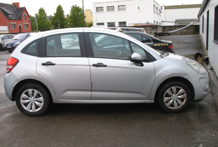 Citroën C3 II 1.4 i 75 CONFORT MOTEUR TU ESSENCE 5 PORTES