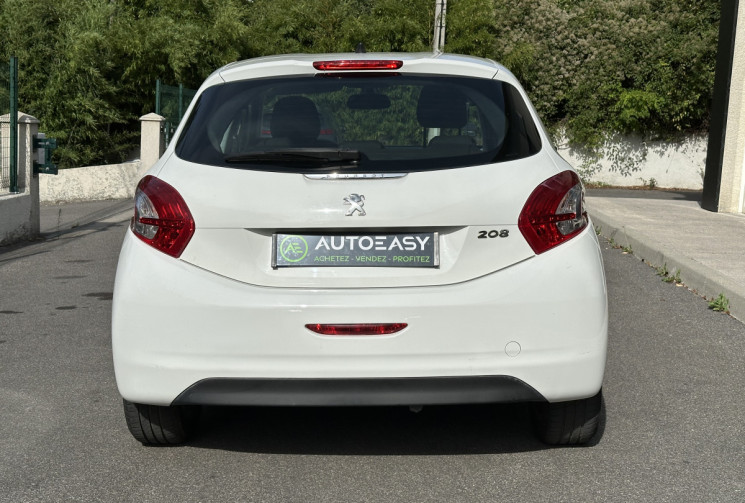 Peugeot 208 Allure 1.2 82 ch * ENTRETIEN A JOUR * CT OK * GARANTIE 6 MOIS