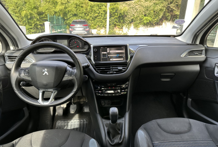 Peugeot 208 Allure 1.2 82 ch * ENTRETIEN A JOUR * CT OK * GARANTIE 6 MOIS