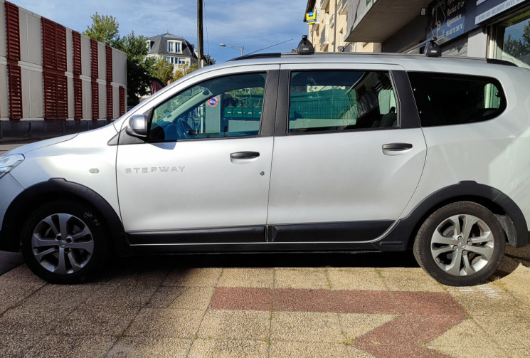 Dacia Lodgy Stepway 1.2 TCe 16V 115 cv - SUIVI RENAULT
