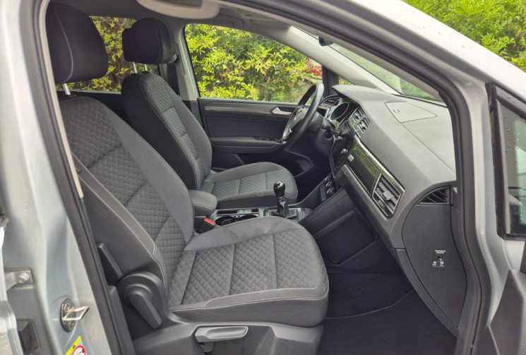 Volkswagen Touran 1.5 TSI EVO 150ch Connect 7 places Volkswagen Touran 1.5 TSI EVO 150ch Connect 7 places