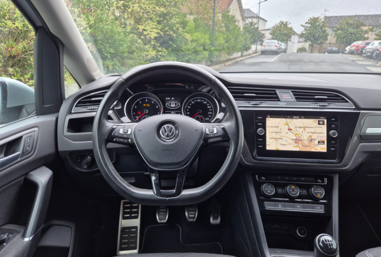 Volkswagen Touran 1.5 TSI EVO 150ch Connect 7 places Volkswagen Touran 1.5 TSI EVO 150ch Connect 7 places