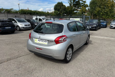 Peugeot 208 1.2 / 82 CH / ACTIVE Peugeot 208 1.2 / 82 CH / ACTIVE