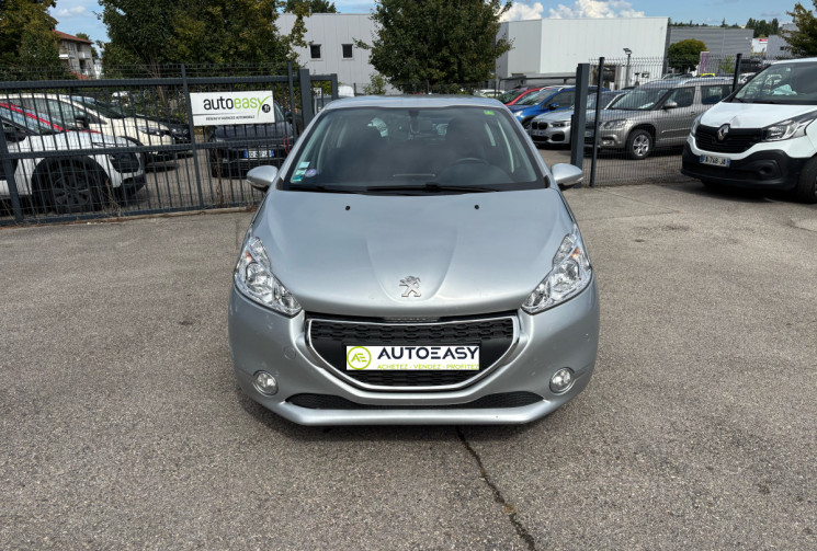 Peugeot 208 1.2 / 82 CH / ACTIVE Peugeot 208 1.2 / 82 CH / ACTIVE