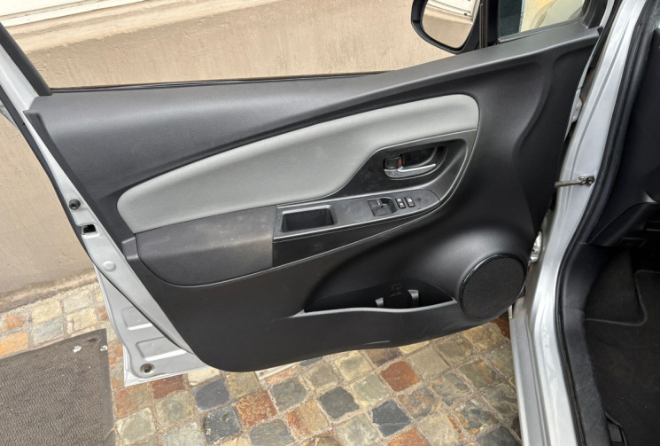 Toyota Yaris Phase 3 1.5 VVTi 111 cv FRANCE