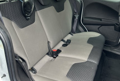 Ford Tourneo Courier Trend 1.0 l essence Distribution OK