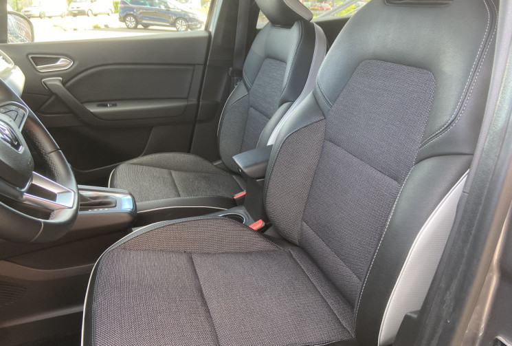 Renault Captur  1.3 TCe 130ch FAP Intens EDC 