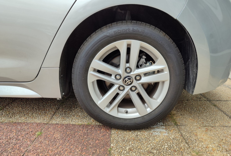 Toyota Corolla 1.8 VVT-i 122 DYNAMIC 