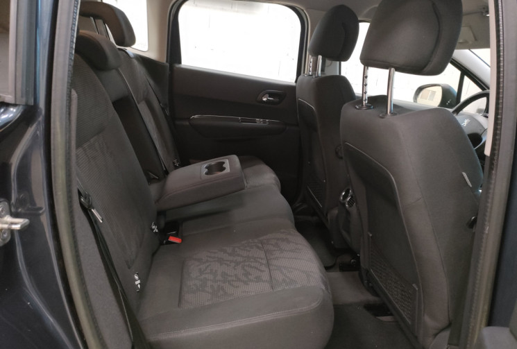 Peugeot 3008 1.6 HDi112 FAP Active