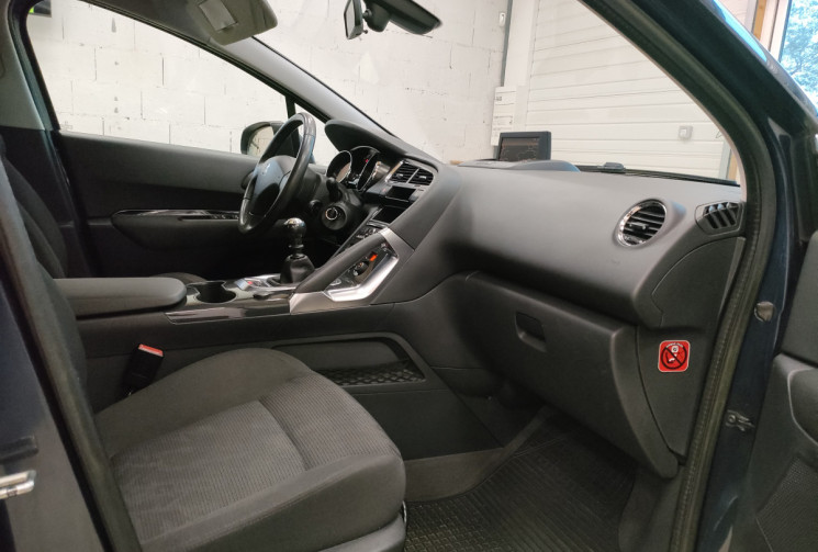 Peugeot 3008 1.6 HDi112 FAP Active
