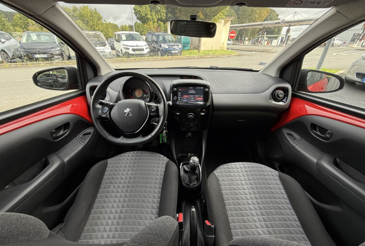 Peugeot 108 VTi 72 Style 5 portes Peugeot 108 VTi 72 Style 5 portes