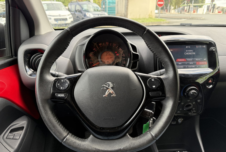Peugeot 108 VTi 72 Style 5 portes Peugeot 108 VTi 72 Style 5 portes