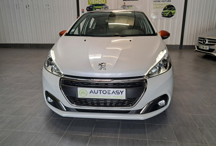 Peugeot 208  1.2 THP 110 ROLAND GARROS - 1ere main - TOPTIONS - TBE - SUIVI PEUGEOT - GARANTIE -
