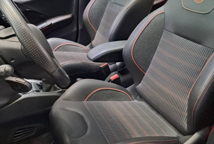 Peugeot 208  1.2 THP 110 ROLAND GARROS - 1ere main - TOPTIONS - TBE - SUIVI PEUGEOT - GARANTIE -