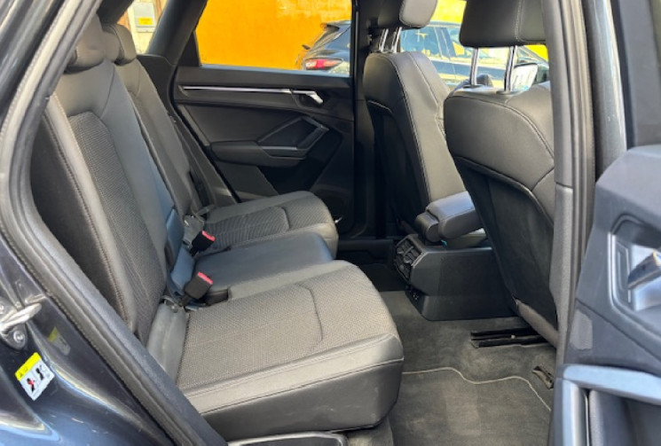 Audi Q3 S-line 1.5 TFSI S Tronic7 150cv Boîte auto Origine France 2eme Main / CARPLAY / CAMERA 360°