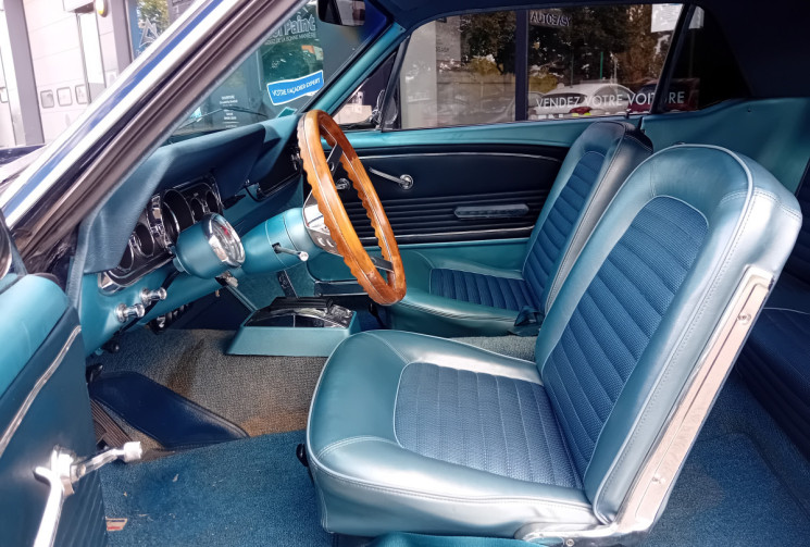 Ford MUSTANG Coupé V8