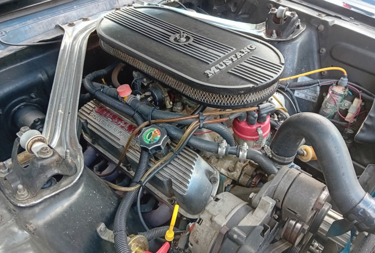 Ford MUSTANG Coupé V8