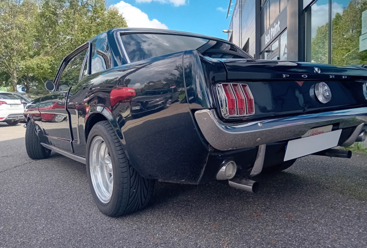 Ford MUSTANG Coupé hardtop