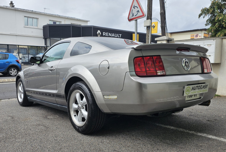 Ford MUSTANG 210 cv 4.0L V6 Boite Mécanique 