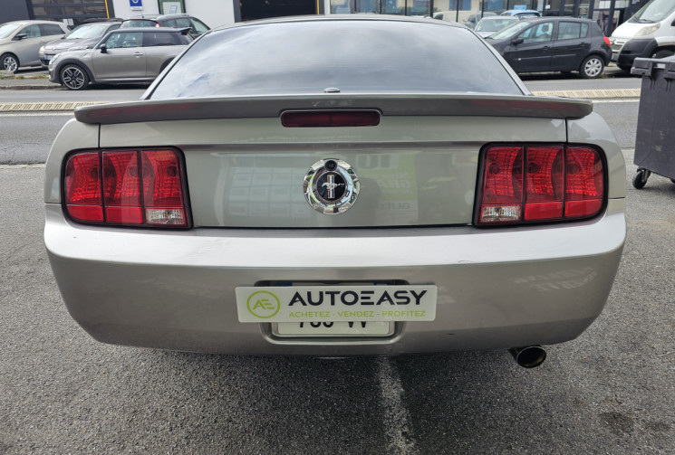 Ford MUSTANG 210 cv 4.0L V6 Boite Mécanique 