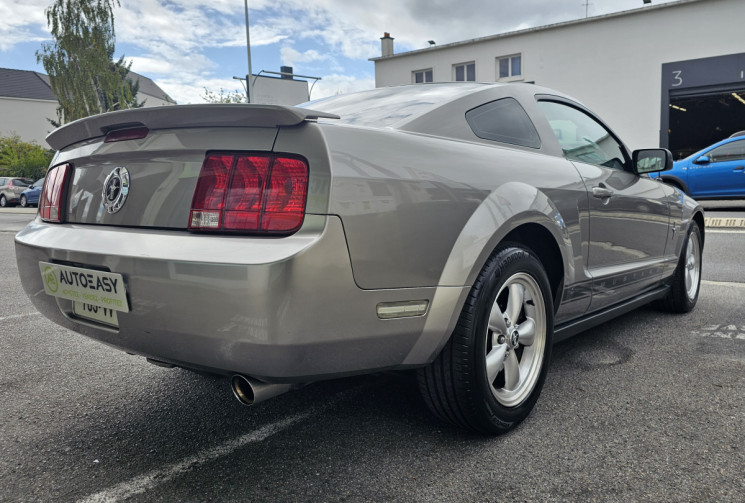 Ford MUSTANG 210 cv 4.0L V6 Boite Mécanique 