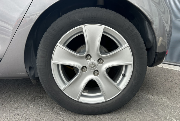 Renault Clio IV 0.9 TCe 90 cv INTENS - GPS - CLIM AUTO